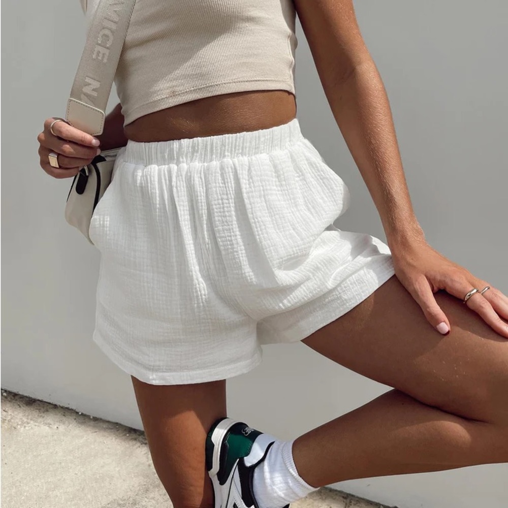 NWT Princess Polly Mateo Shorts size:US 4 White